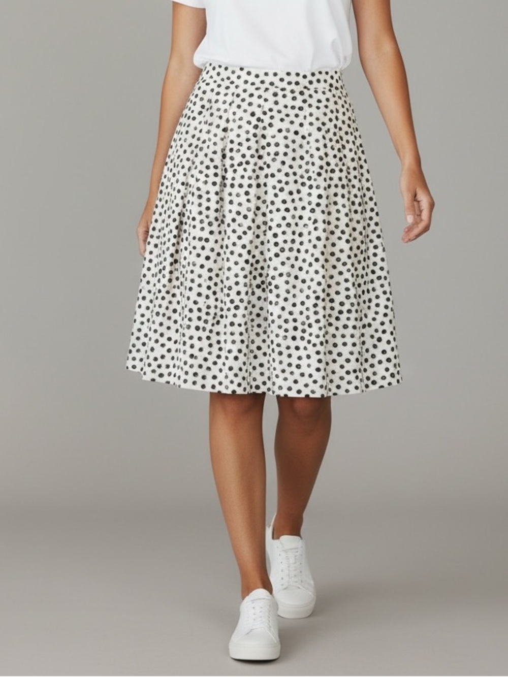 🖤 Who What Wear Polka Dot Pleated Midi Skirt Size 4